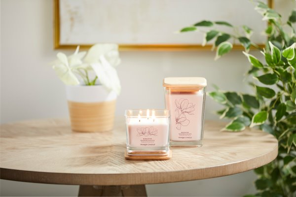 Romantic Magnolia & Lily