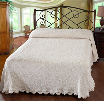 Colonial Rose Full Antique Bedspread