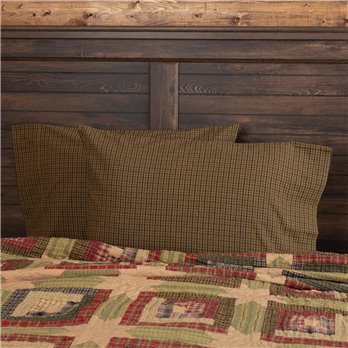 Tea Cabin Green Plaid Standard Pillow Case Set of 2 21x30