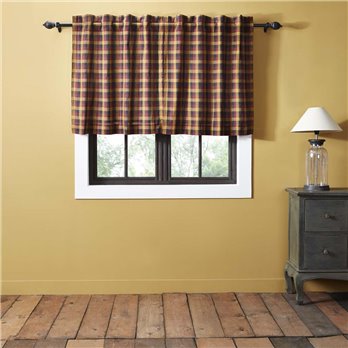 Heritage Farms Primitive Check Tier Set of 2 L36xW36