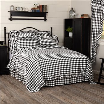 Annie Buffalo Black Check Ruffled California King Quilt Coverlet 130Wx115L