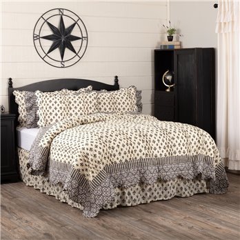 Elysee King Quilt 105Wx95L