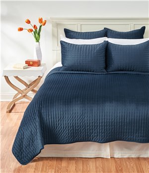 Lapis Velvet Queen Quilt Set