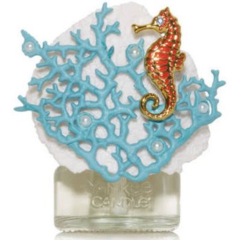 Yankee Candle Under the Sea Lighted Scent-Plug  Diffuser Electric Home Fragrance Unit