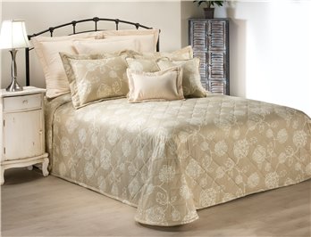 Adele Queen Bedspread