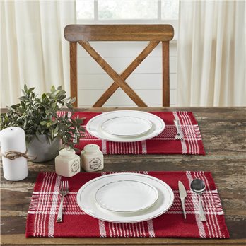 Eston Red White Plaid Placemat Set of 2 Fringed 13x19