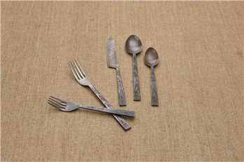 Bear Tracks Flatware Set/5