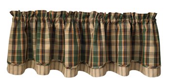 Scotch Pine Lined Ly Valance 72X16