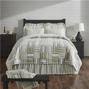 Finders Keepers California/Luxury King Quilt 124Wx115L