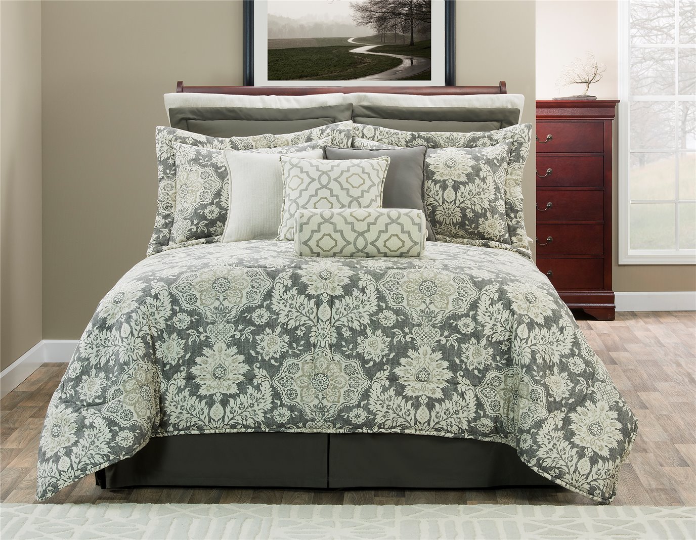 Belmont Metal Queen Comforter Set with 15