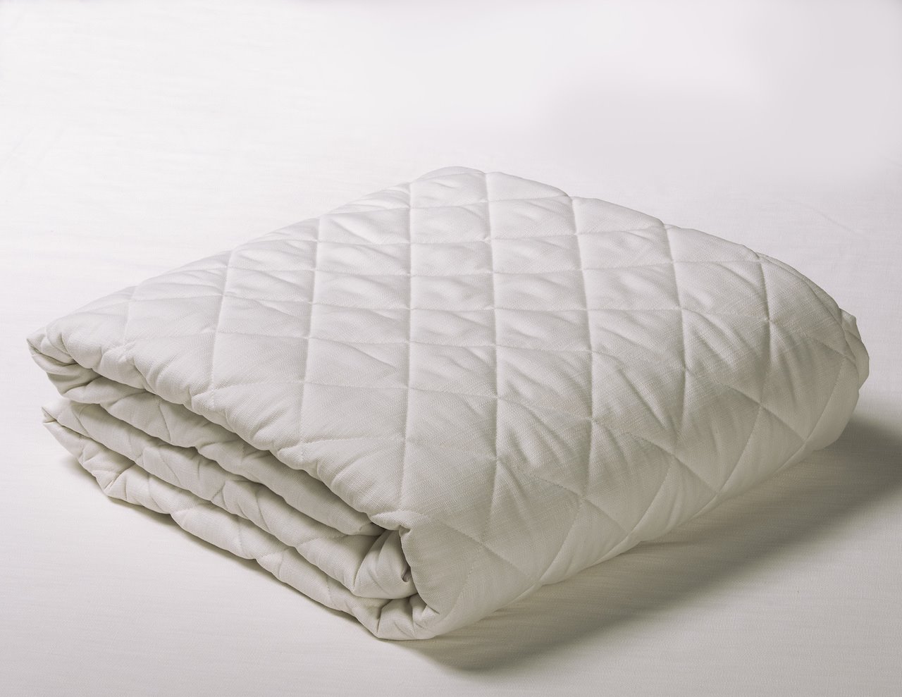 Classic Linen Ivory Cal King Quilt