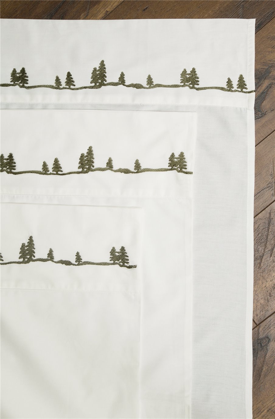 Carstens Embroidered Pines Rustic Sheet Set, Queen