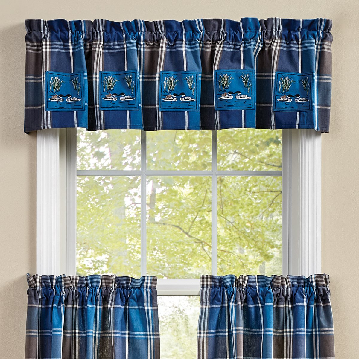Rainy Lake Lined Loon Patch Valance 60X14