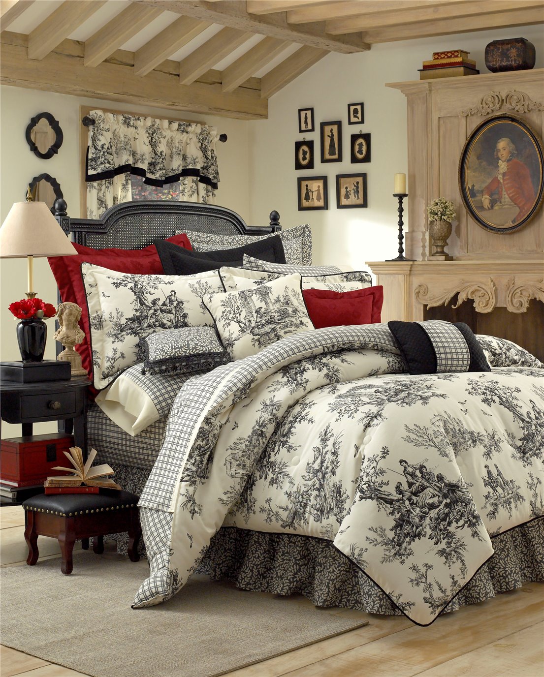 Bouvier Queen Thomasville Comforter Set (15" bedskirt)