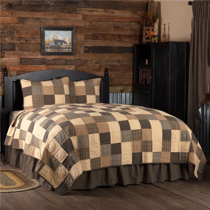 Kettle Grove Twin Quilt Set; 1-Quilt 70Wx90L w/1 Sham 21x27 Thumbnail