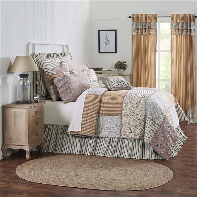 Kaila Luxury King Quilt 120Wx105L Thumbnail