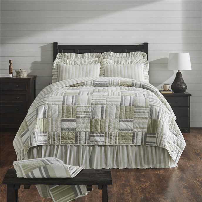 Finders Keepers California/Luxury King Quilt 124Wx115L Thumbnail